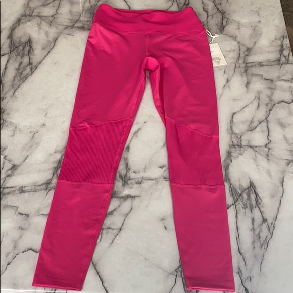 Year of Ours The Jan and Hook Legging Magenta - Picture 3 of 4